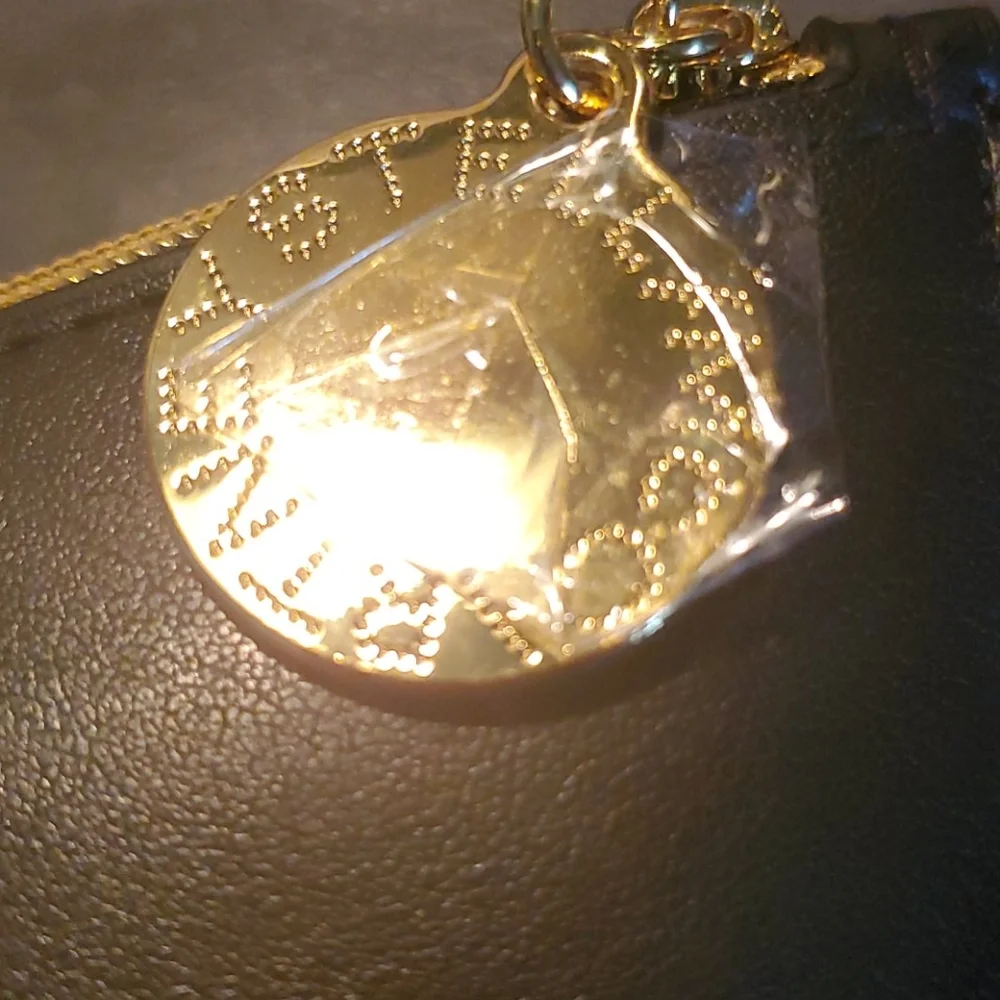Stella Mccarthy HOST PICK   tortoiseshell sunglasses warranty gorgeous